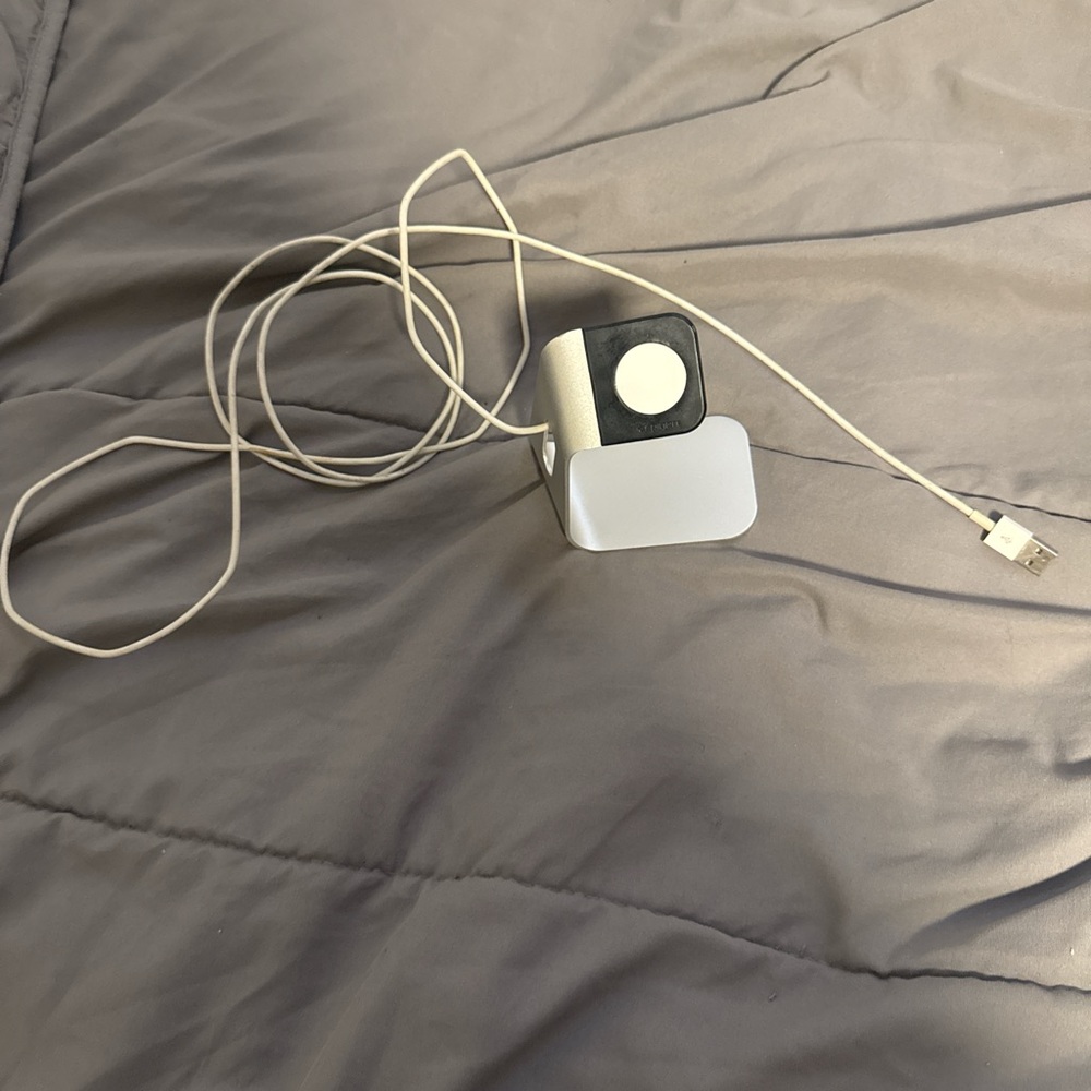 Spigen Charging Dock with Cable